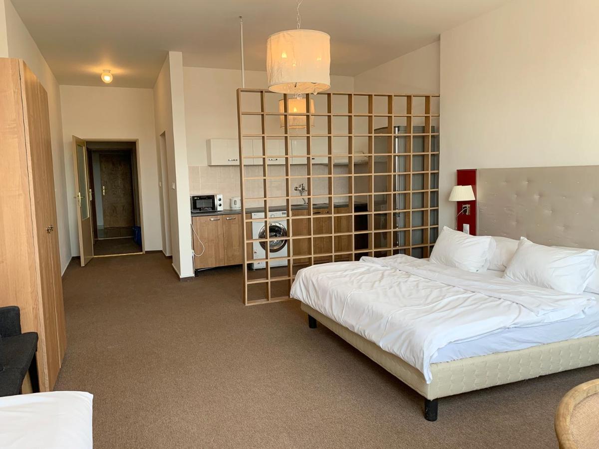 Holiday Home Прага Экстерьер фото